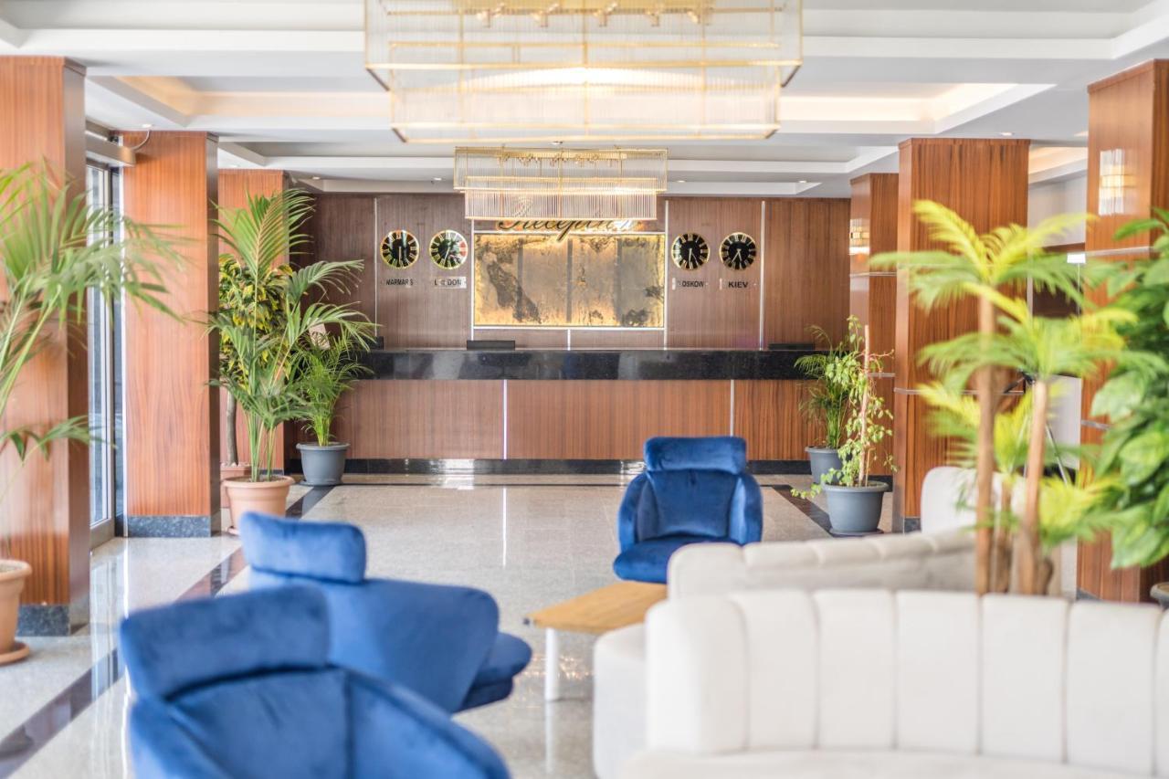 Point Beach Hotel 말마리스 외부 사진