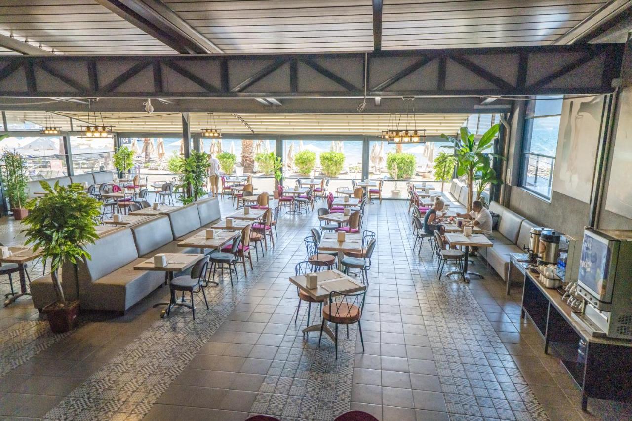 Point Beach Hotel 말마리스 외부 사진