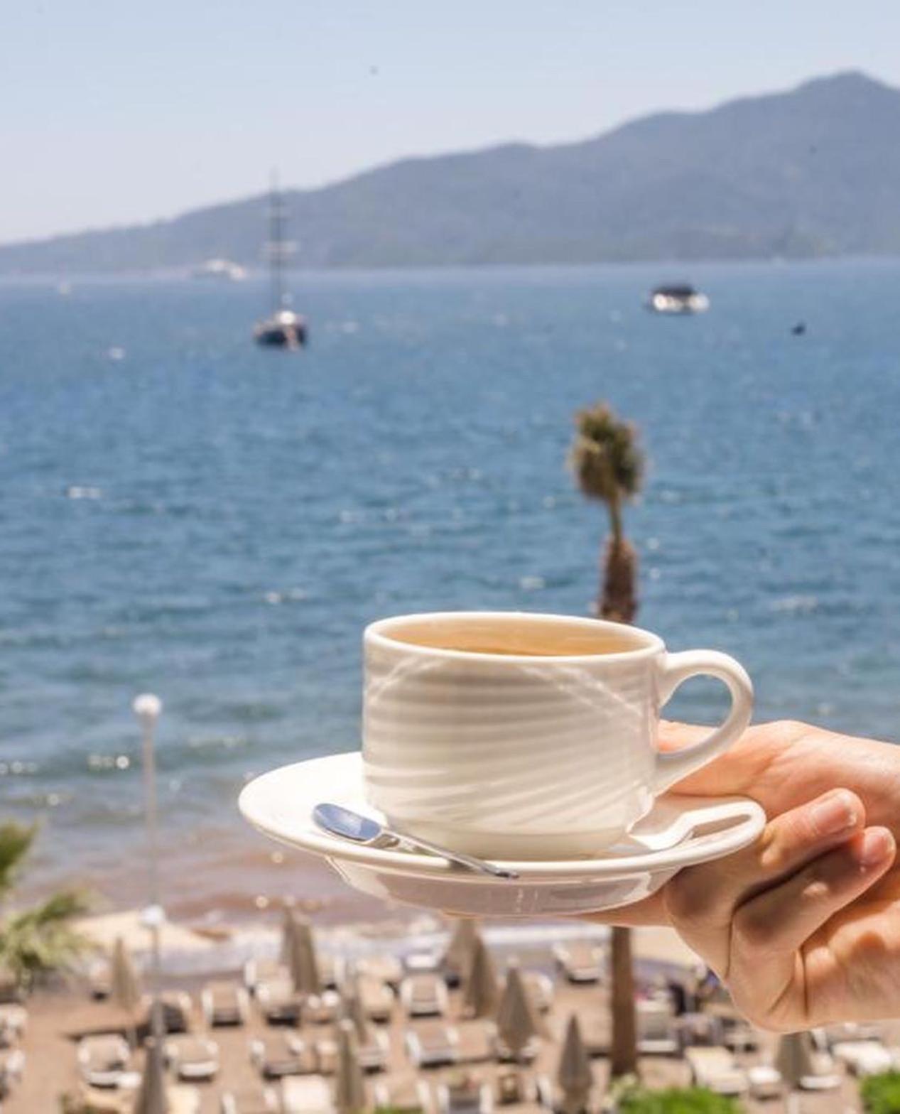 Point Beach Hotel 말마리스 외부 사진
