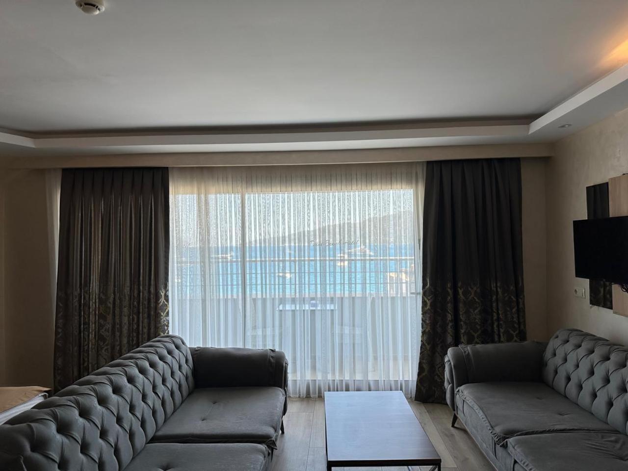 Point Beach Hotel 말마리스 외부 사진